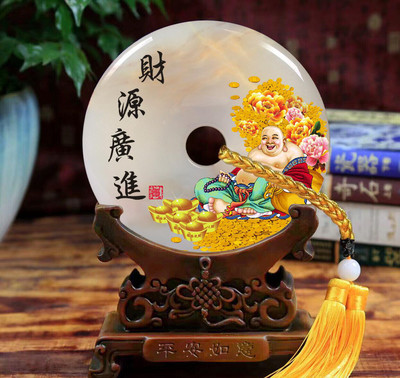 风水摆件：大平安扣摆件放在客厅哪里最好
