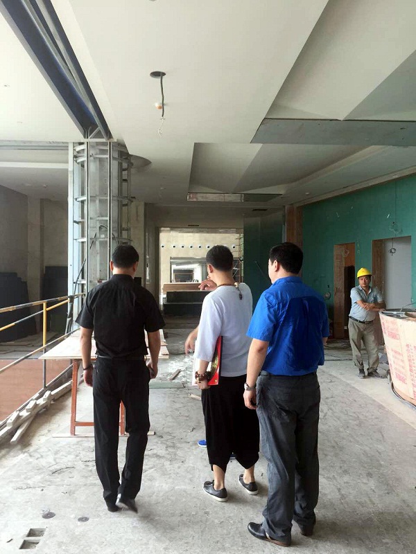 秦阳明老师受邀为“艾美”酒店建筑规划风水指导