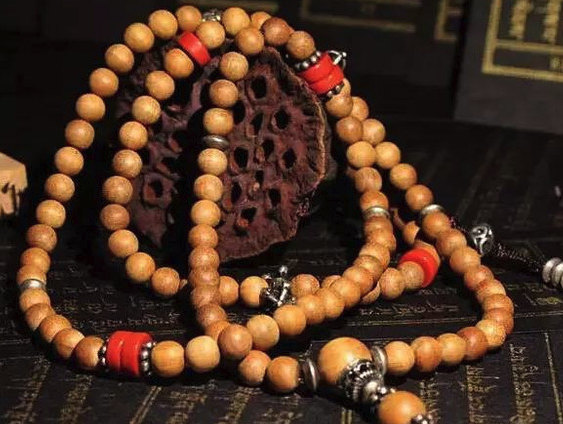 带佛珠可以转运