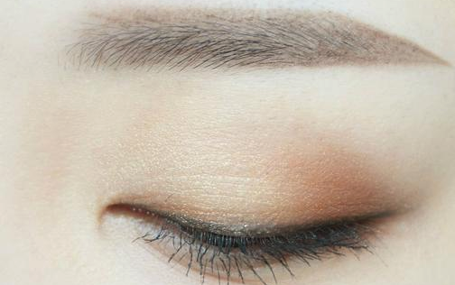 从眉毛看婚姻好坏